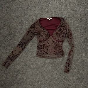 Velvet Burnout Long Sleeve V-Neck Top - Burgundy
